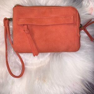 Women crossbody Bag  ..(LIKE NEW )
